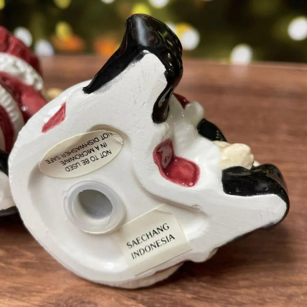 Vintage 1990's Santa and Bear Salt & Pepper Shakers. Perfect for Christmas table
